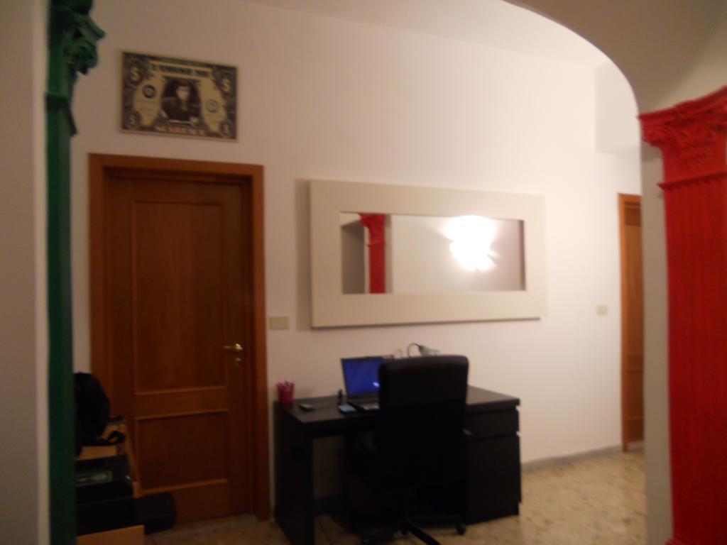 Aloha Rome 2 Hotel Bagian luar foto