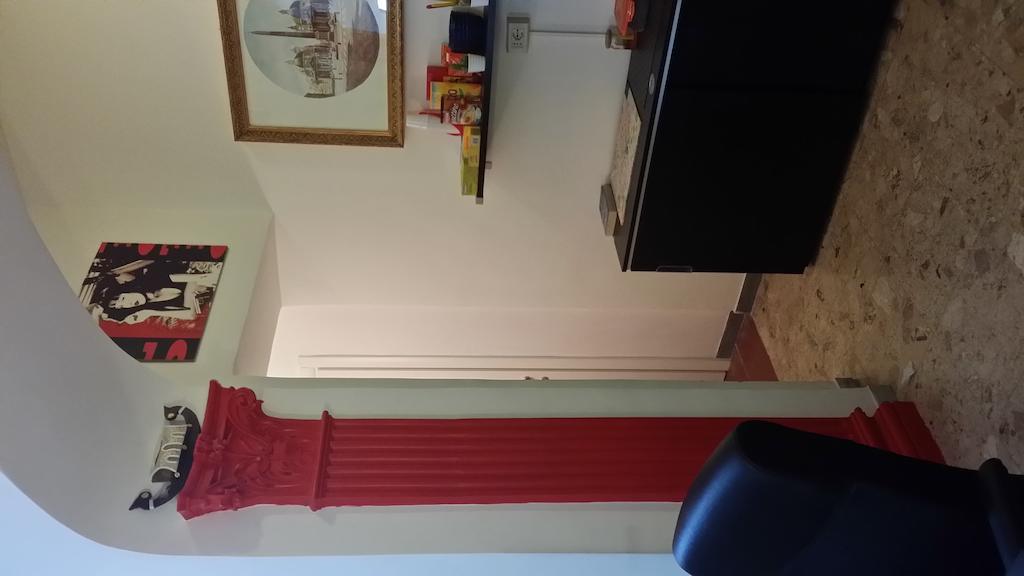 Aloha Rome 2 Hotel Bagian luar foto